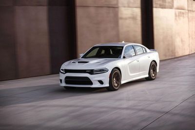 Dodge представил самый мощный в мире седан charger srt hellcat