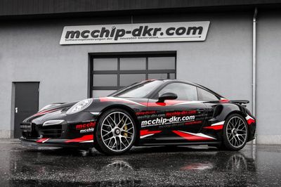 Специалисты из mcchip-dkr увеличили мощность porsche 911 turbo s
